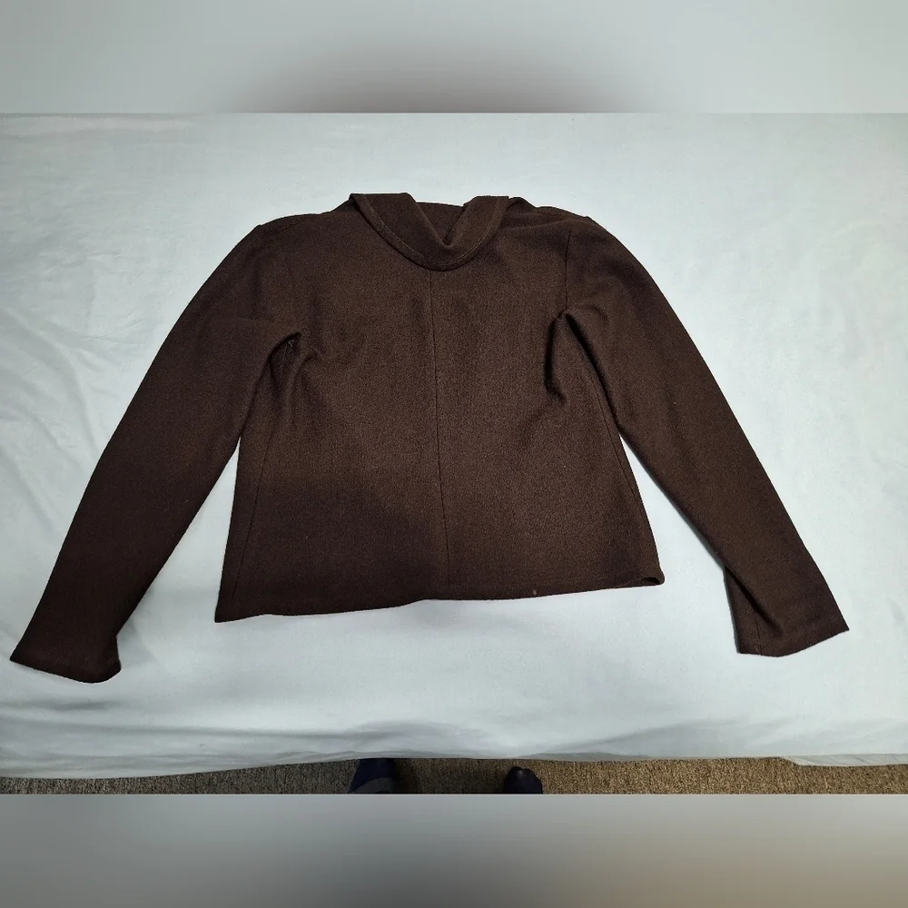 Eileen Fisher cropped wool cardigan sweater in a ladie's XS.